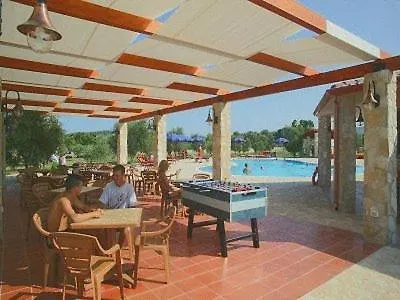Santa Maria Villaggio Turistico 3*
